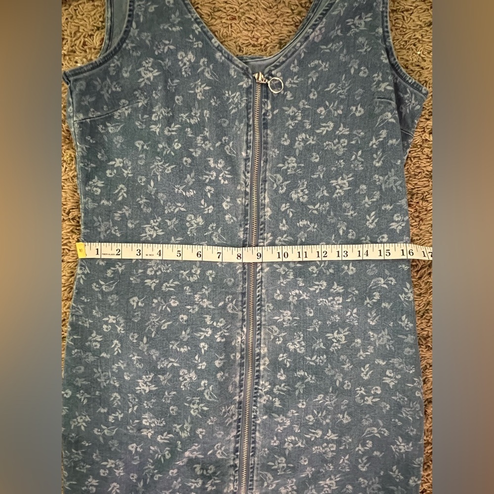 No Boundaries | NWoT denim floral vest dress, size lg (juniors). Full front zip - Picture 4 of 9